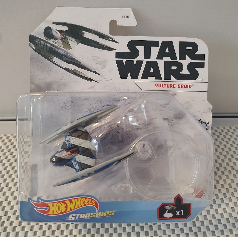 Hot Wheels Starships Vulture Droid Star Wars Die-Cast NWT